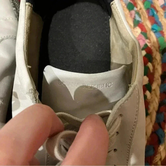 Banana Republic light grey marble sole  leather sneakers - Picture 6 of 7